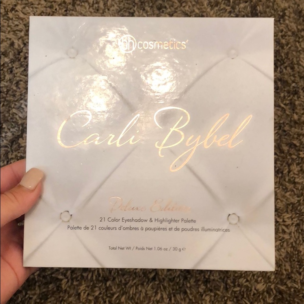 Carli Bybel x bh cosmetics 21 Color Palette